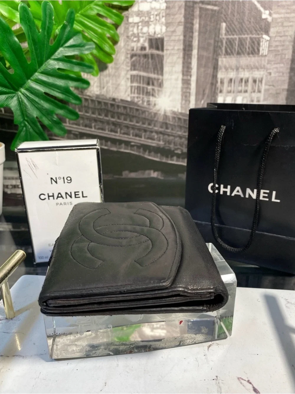 Authentic CHANEL Timeless CC Logo Leather Wallet